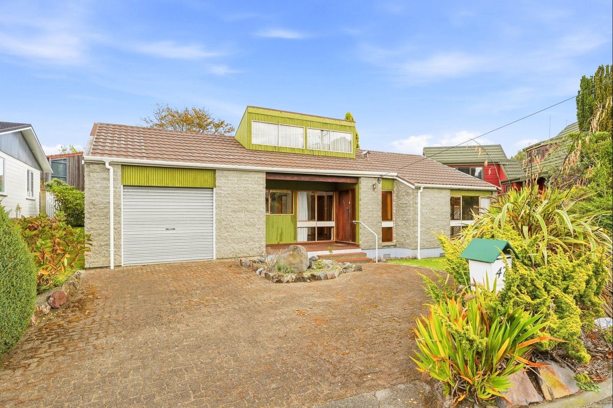 47 Parkes Avenue, Saint Johns Hill, Whanganui - Carousel 1