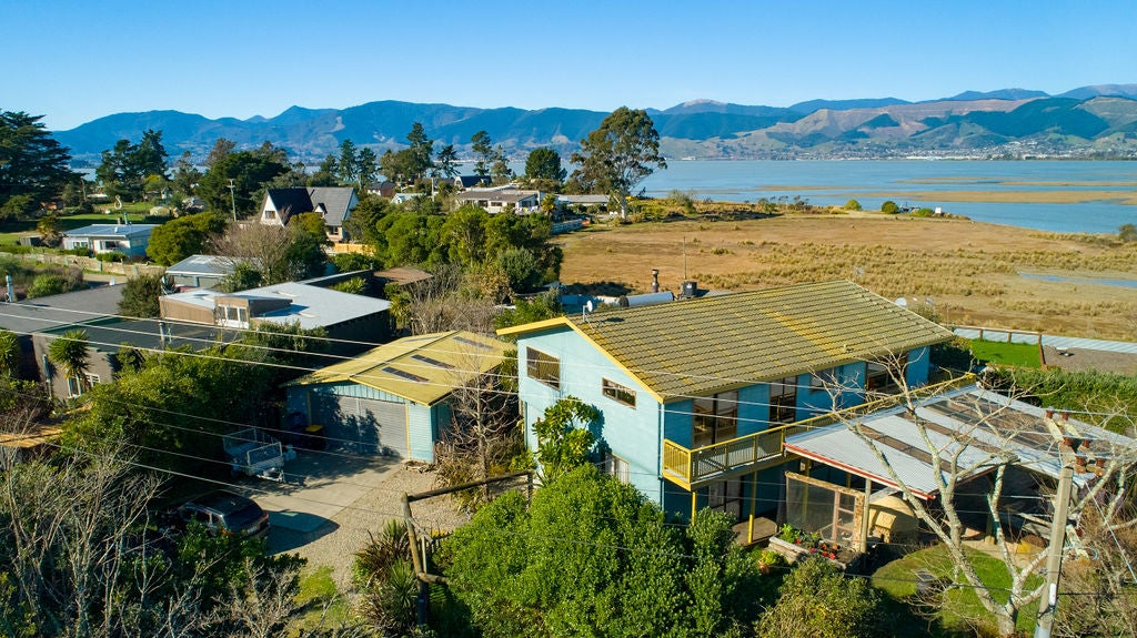 128 Barnett Avenue, Best Island, Richmond - Carousel 21