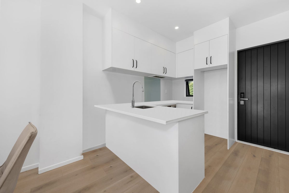 3/60 Highland Park Drive, Highland Park, Auckland - Carousel 2