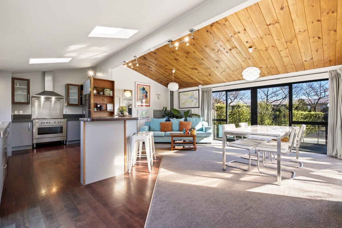 11 Armstrong Grove, Hilltop, Taupo - Carousel 1