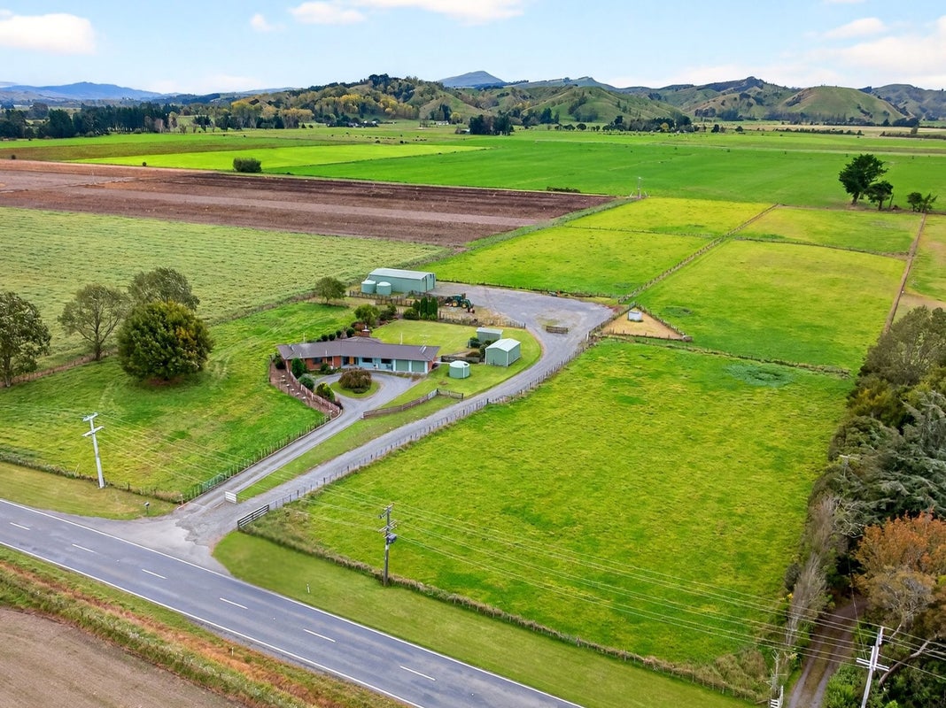 145 Masterton Castlepoint Road, Te Ore Ore, Masterton - Carousel 1