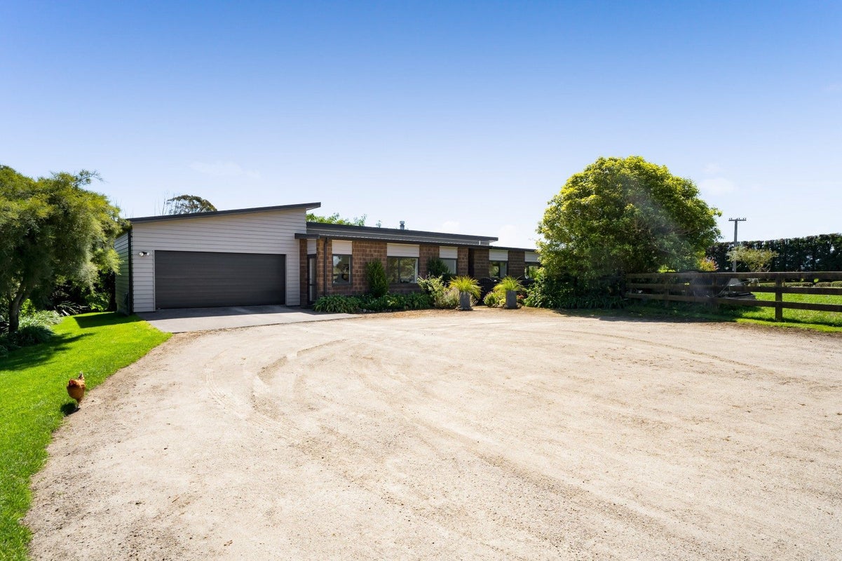 88 Te Arei Road East, Lepperton, New Plymouth - Carousel 2
