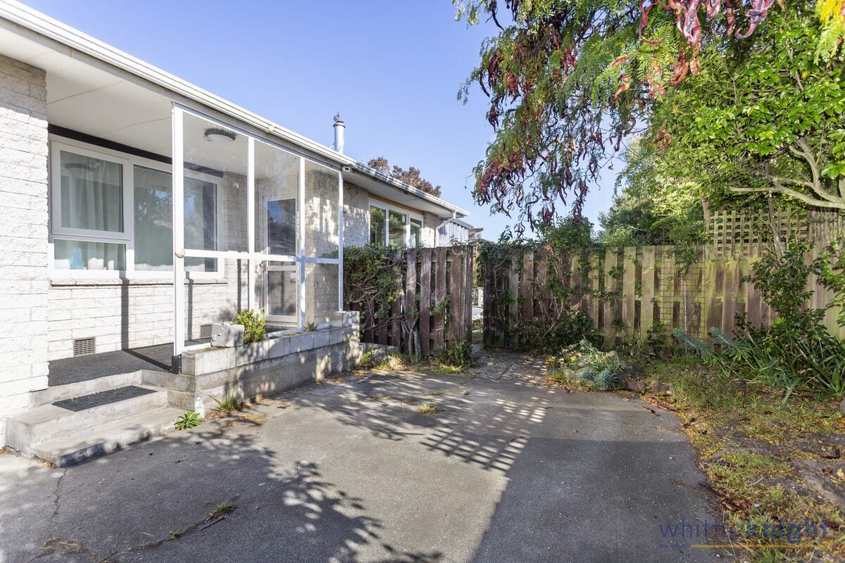 2/223 Queenspark Drive, Parklands, Christchurch - Carousel 2