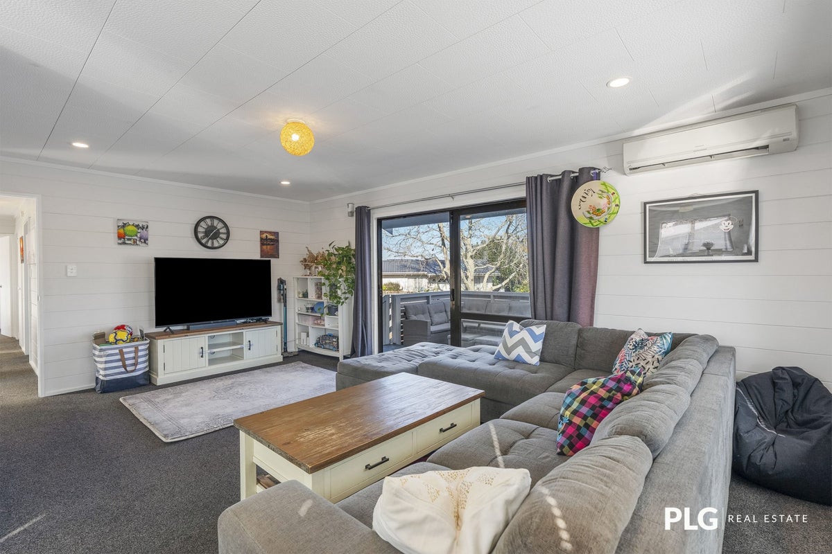139 Finlayson Avenue, Clendon Park, Auckland - Carousel 2