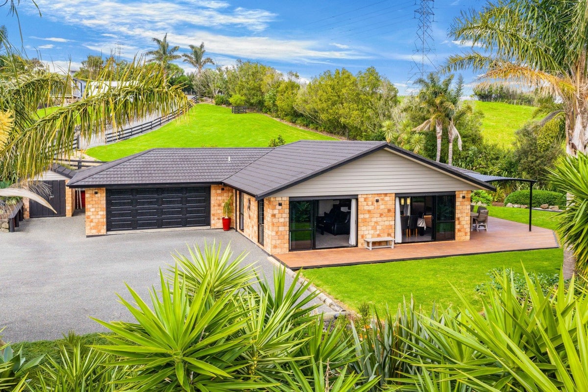 51 Jobe Road, Whangarei - Carousel 1