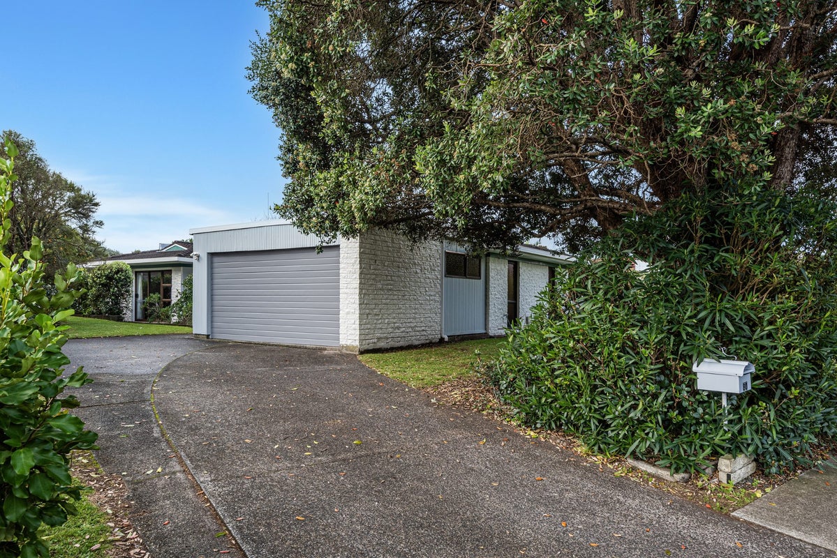80 Fairway Drive, Kamo, Whangarei - Carousel 1