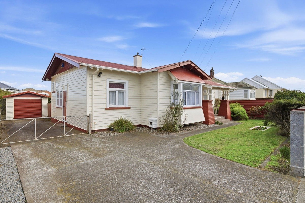 35 Abbot Street, Gonville, Whanganui - Carousel 1