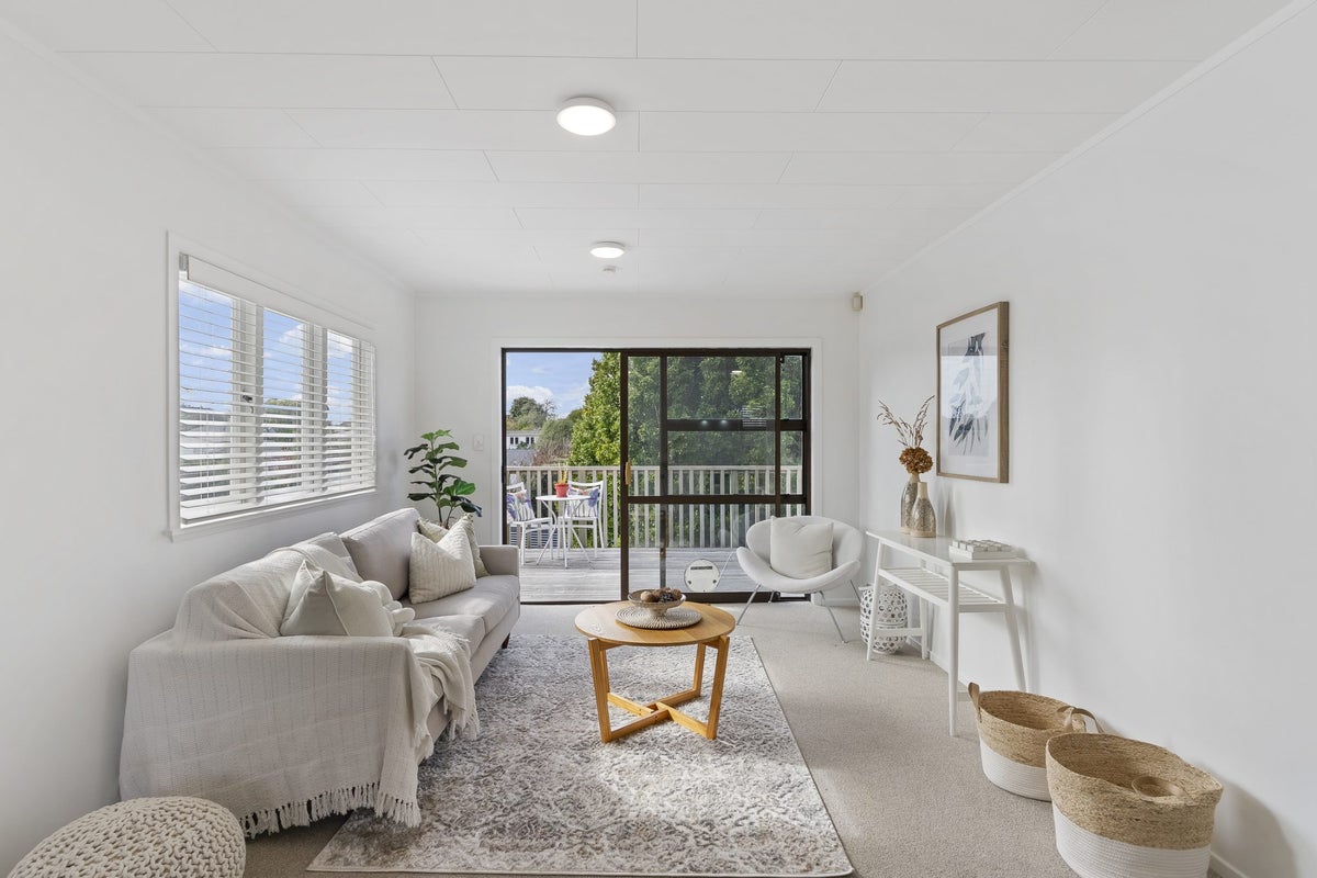 2/231 Birkdale Road, Birkdale, Auckland - Carousel 2