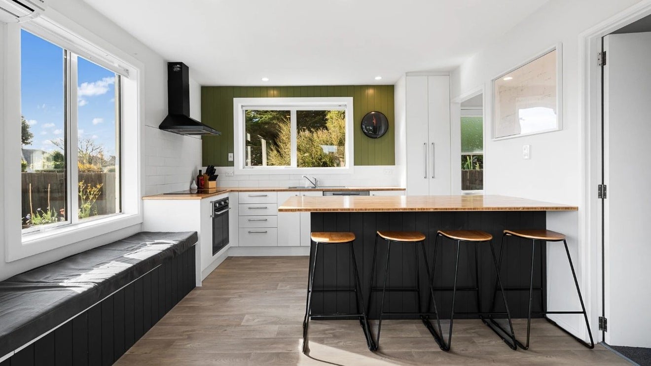1/241 Waterloo Road, Hornby, Christchurch - Carousel 1