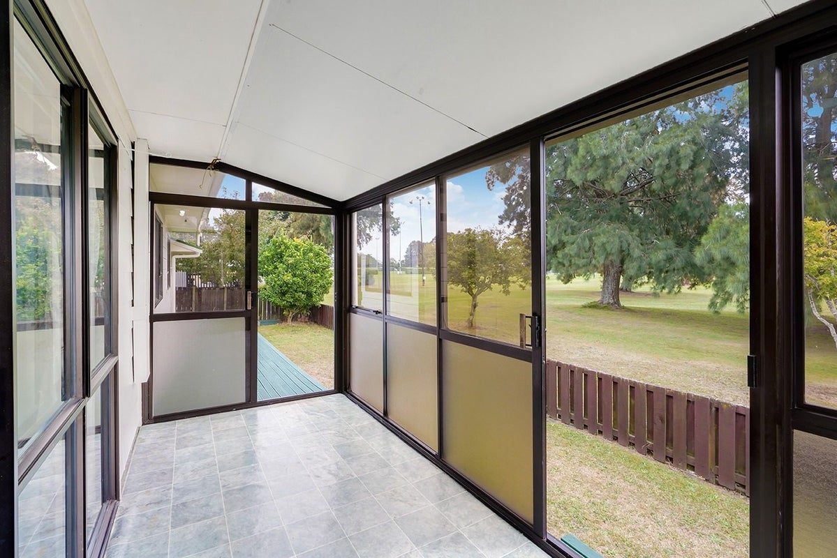76A Kahikatea Drive, Melville, Hamilton - Carousel 1