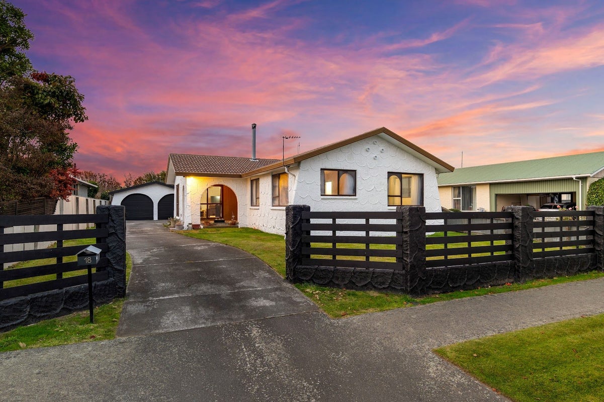 18 Greenock Street, Redwood, Christchurch - Carousel 1