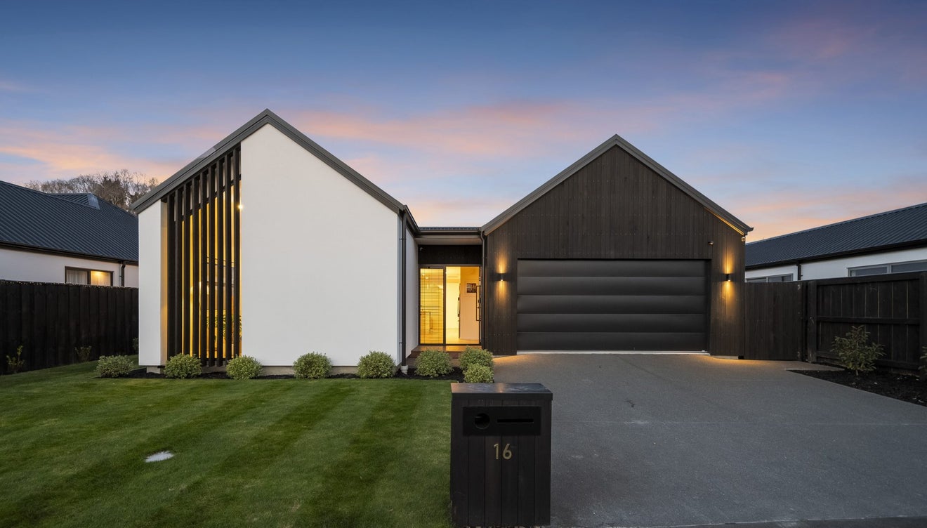 16 Kopper Crescent, Marshland, Christchurch - Carousel 1