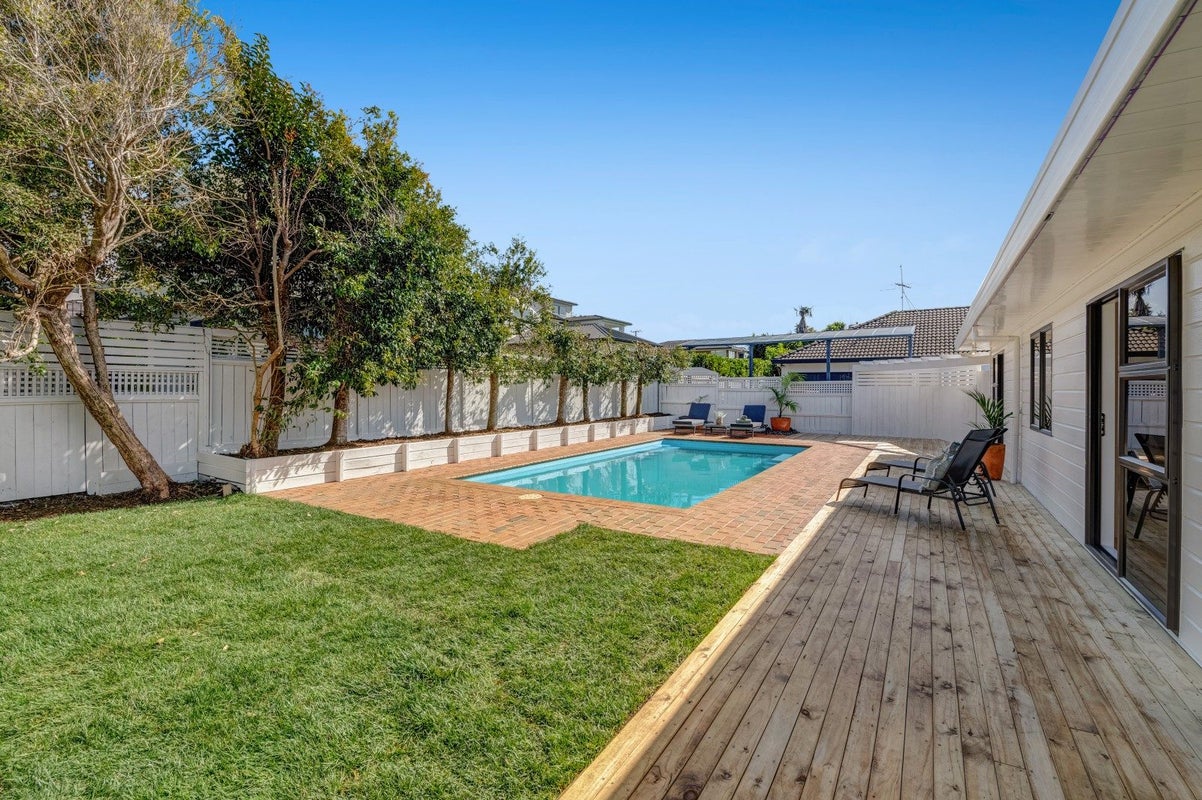 31 Shuttleworth Place, Manly, Rodney, Auckland - Carousel 2