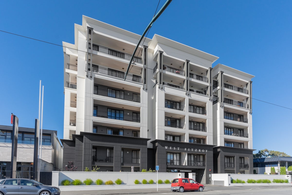 7/66L Armagh Street, Christchurch Central, Christchurch - Carousel 1
