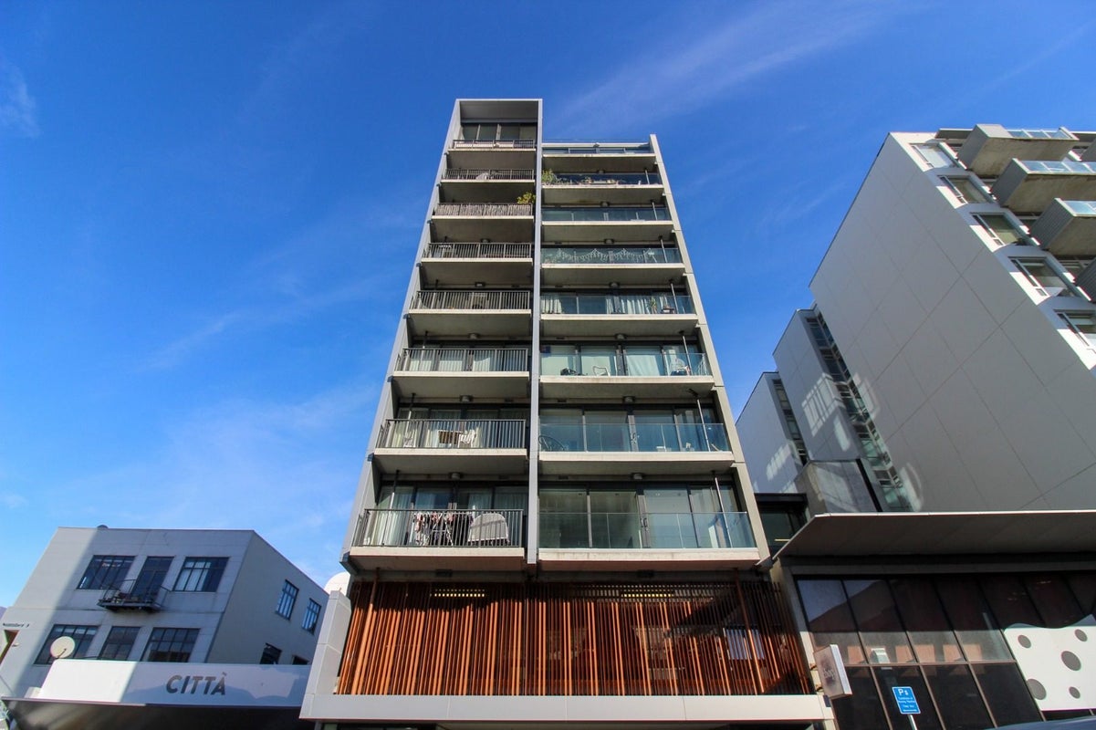 53/13 College Street, Te Aro, Wellington - Carousel 24