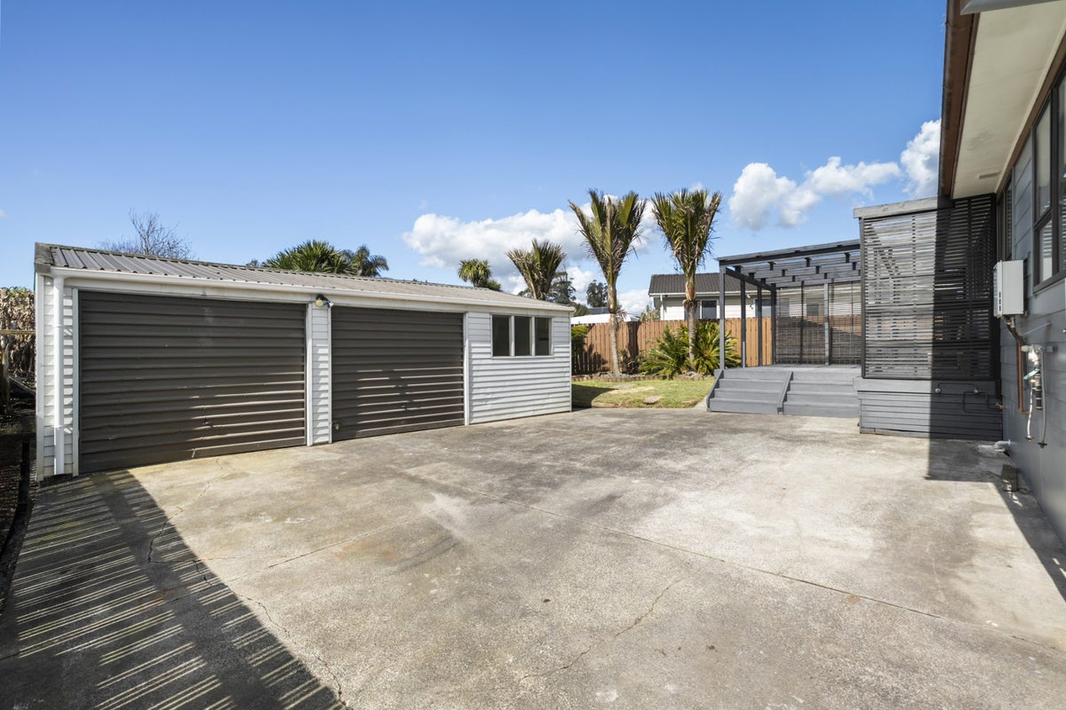 13 Arodella Crescent, Ranui, Auckland - Carousel 2