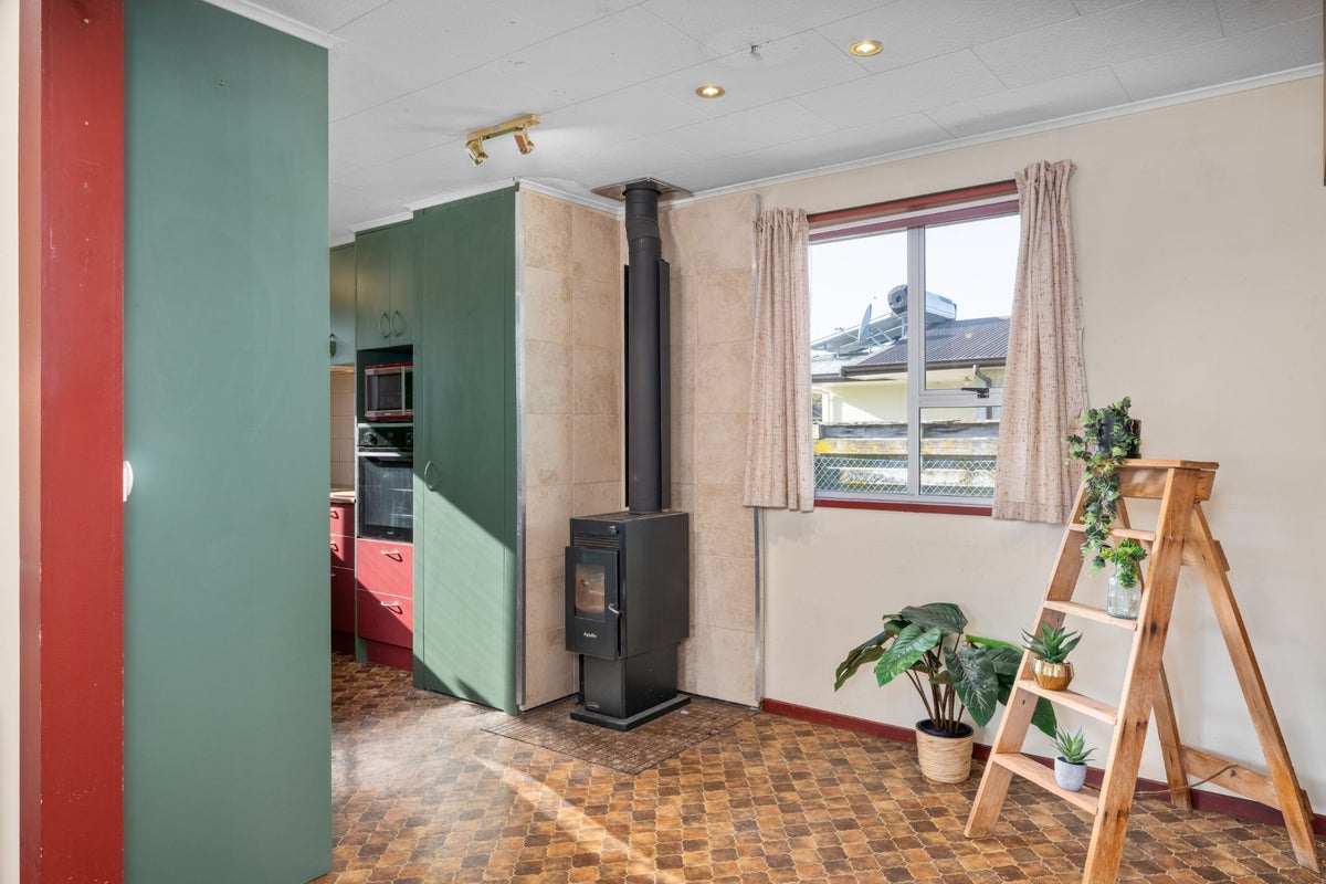 27 Clyde Street, Renwick, Renwick - Carousel 2