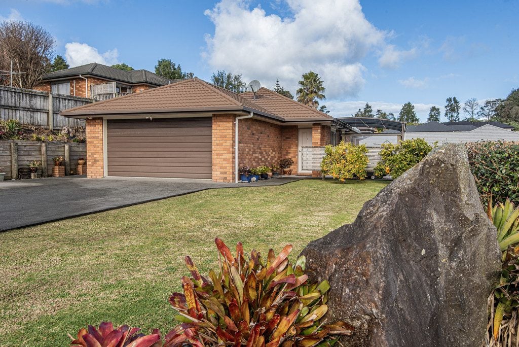 11 Amy Kate Street, Tikipunga, Whangarei - Carousel 1
