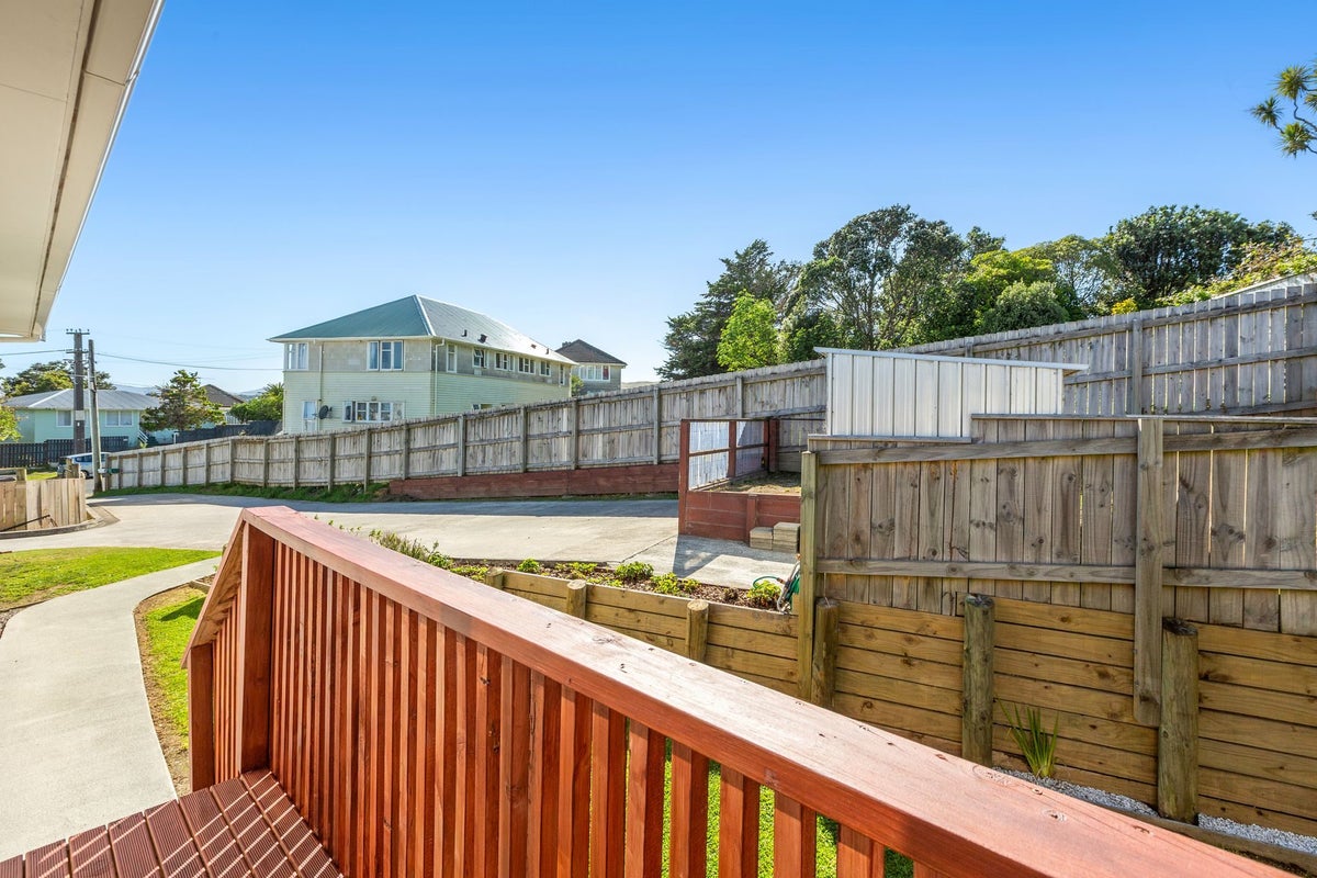 60A Leicester Street, Cannons Creek, Porirua - Carousel 23