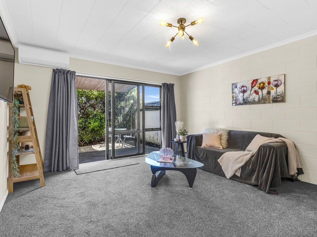 2/36 Bristol Street, Tamatea, Napier - Carousel 1