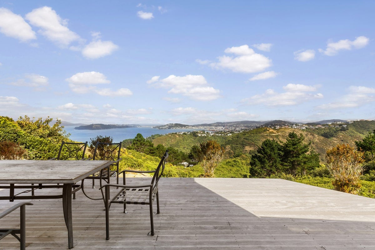 20 Grumman Lane, Newlands, Wellington - Carousel 2