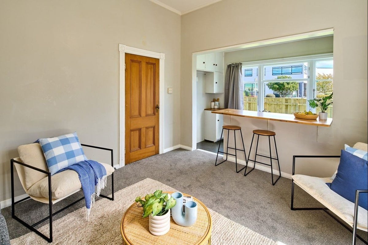 26 Bristol Square, Hutt Central, Lower Hutt - Carousel 2