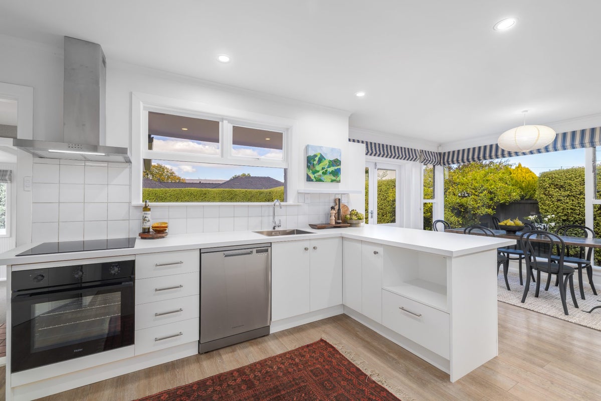 42 Hudson Street, Bryndwr, Christchurch - Carousel 2