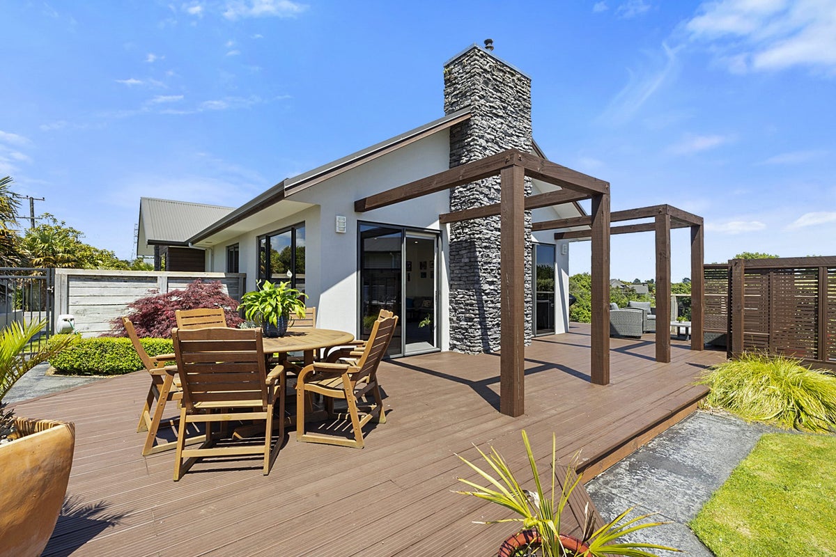 438 Mangorei Road, Highlands Park, New Plymouth - Carousel 2