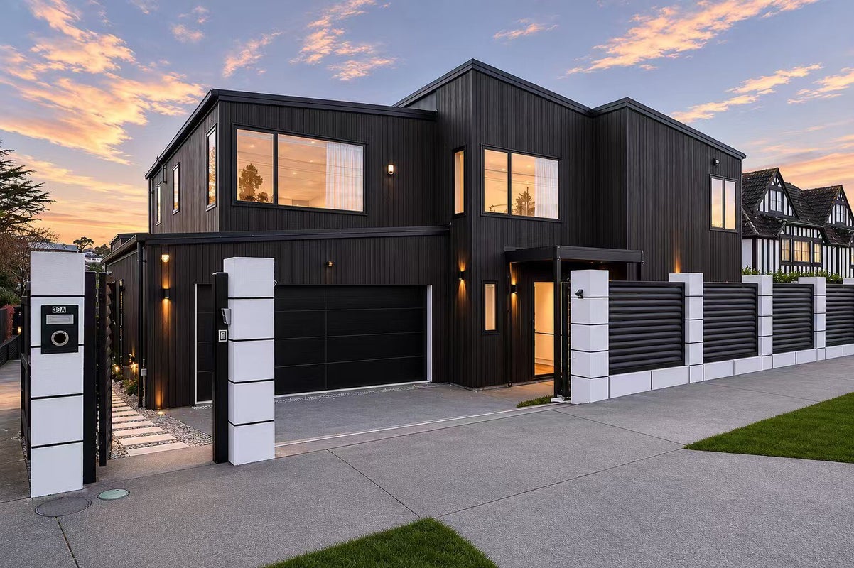 39A Clonbern Road, Remuera, Auckland - Carousel 1