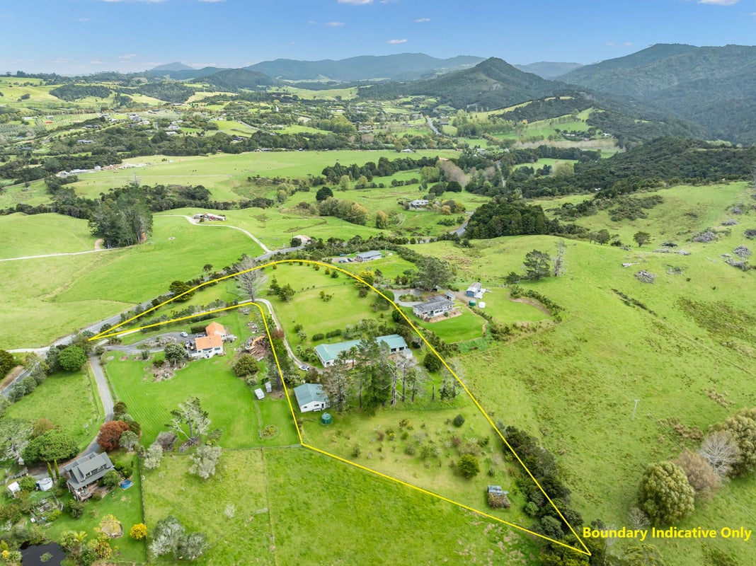 200 King Road, Kaiwaka - Carousel 30