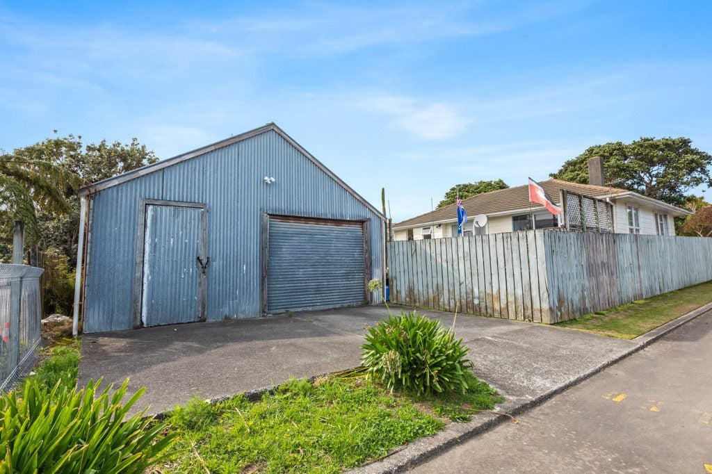 126 Corinna Street, Waitangirua, Porirua - Carousel 20