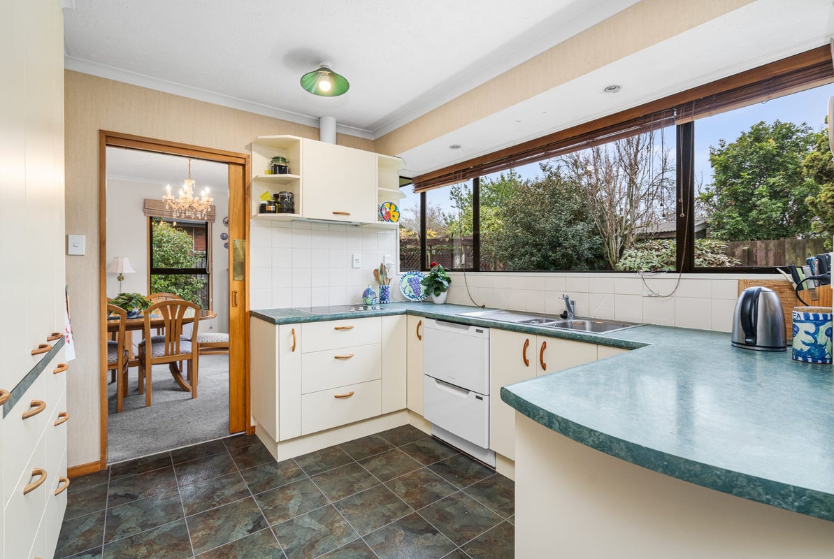 6 Tuscany Place, Beckenham, Christchurch - Carousel 2