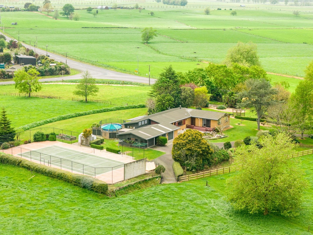 69 Waverley Road, Gordonton, Hamilton - Carousel 43