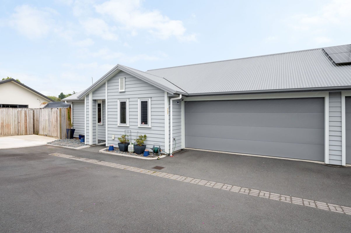 133 Forest Lake Road, Forest Lake, Hamilton - Carousel 1
