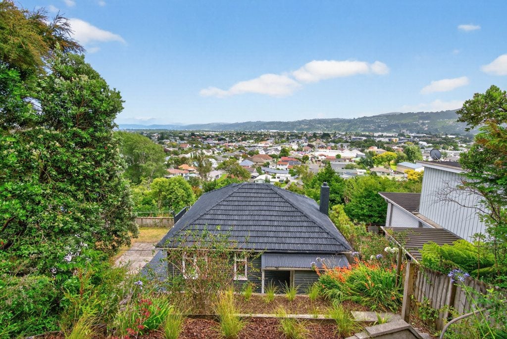 33 Woodvale Grove, Fairfield, Lower Hutt - Carousel 31
