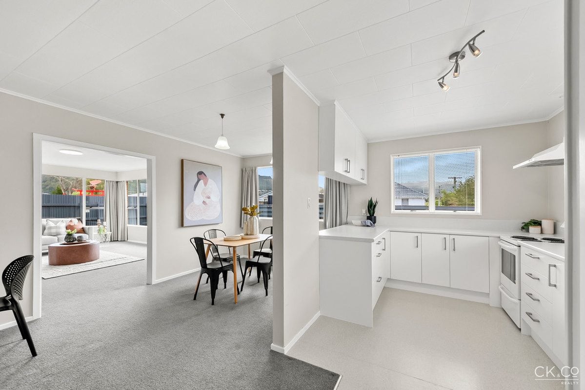 2/60 Thackeray Street, Trentham, Upper Hutt - Carousel 2