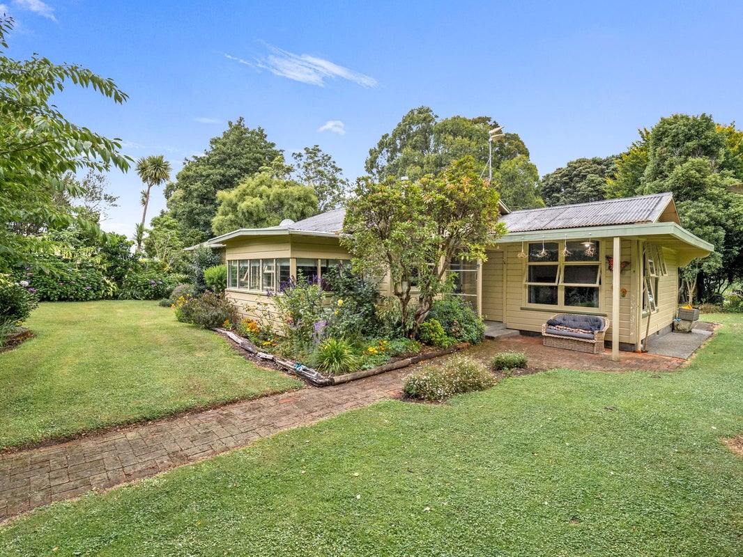 3098 State Highway 3, Whanganui - Carousel 38