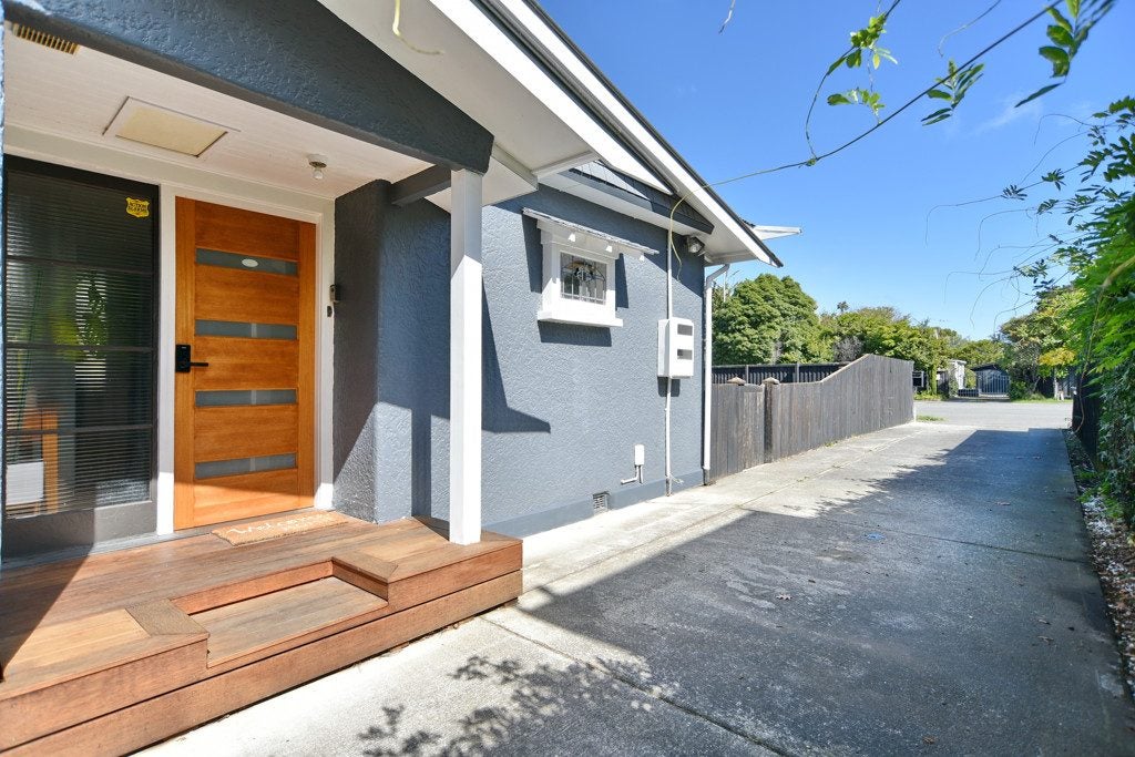 38 North Parade, Richmond, Christchurch - Carousel 32