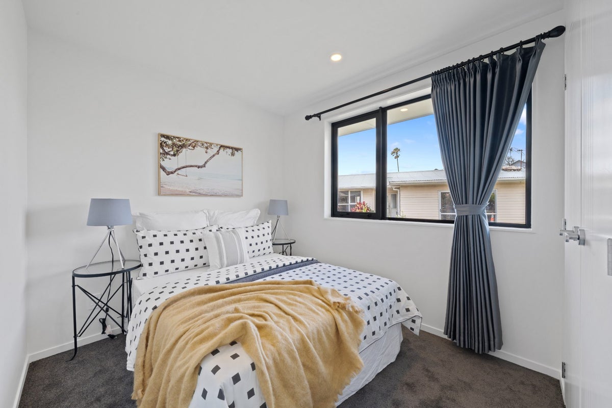 11 Paine Place, Mangere, Auckland - Carousel 24