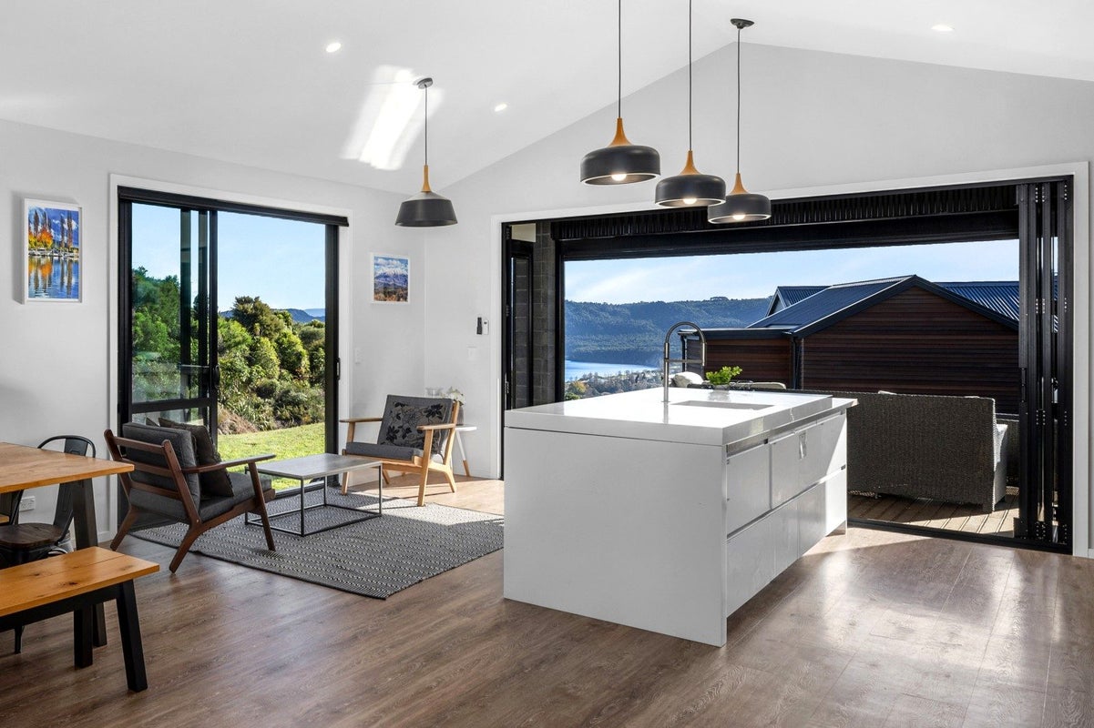 13 Sparrowhawk Way, Kinloch, Taupo, Waikato - Carousel 2