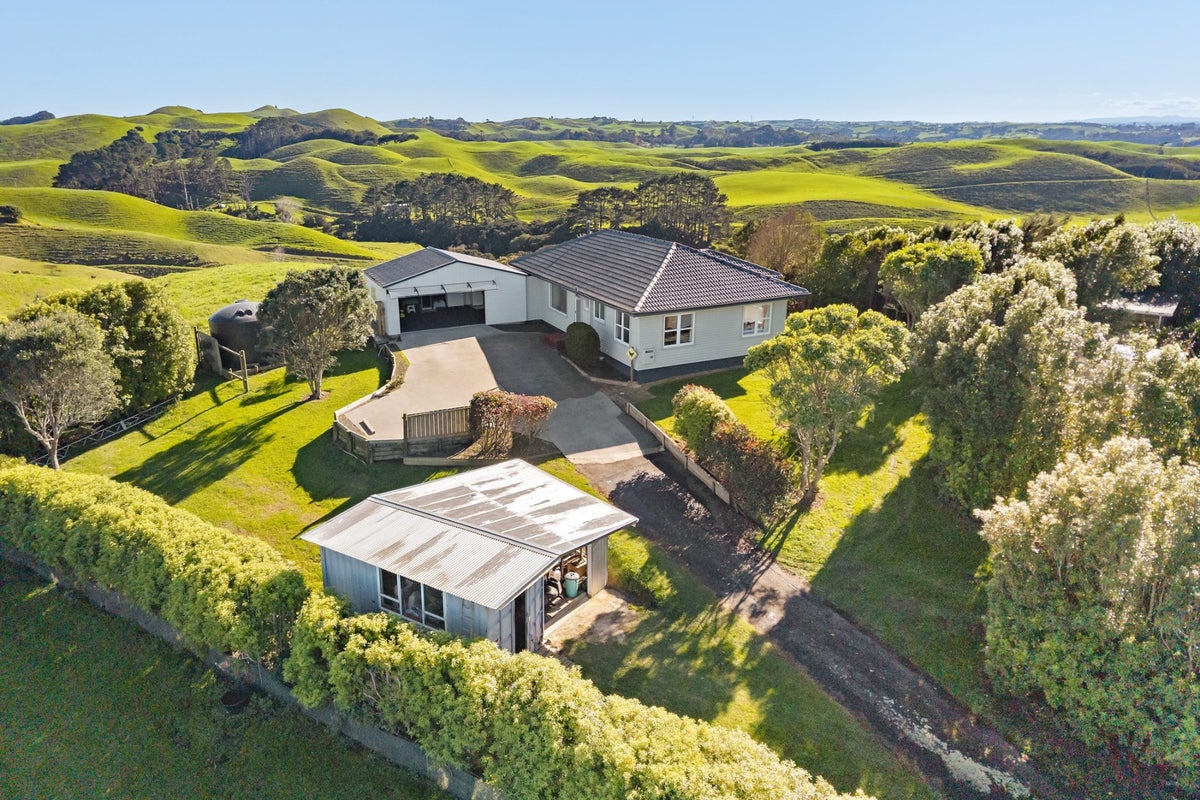 232 Maioro Road, Waiuku - Carousel 2
