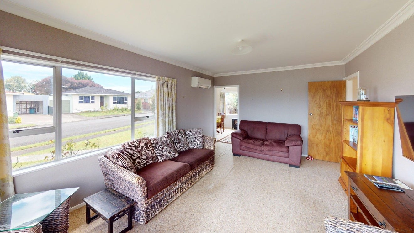 8 Harrow Street, Levin, Levin - Carousel 2
