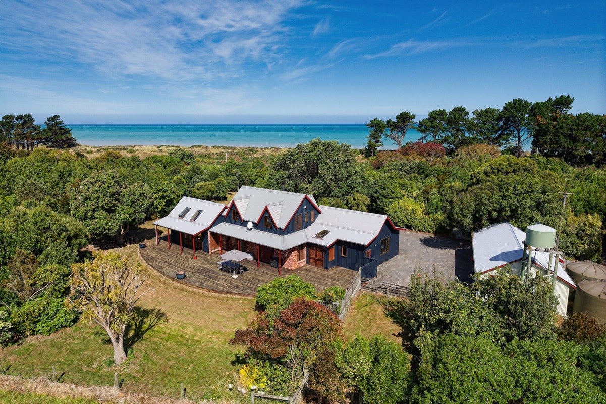 15 Hapuku Road, Kaikoura - Carousel 2