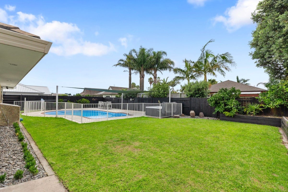 19 Sovereign Drive, Papamoa Beach, Papamoa - Carousel 2