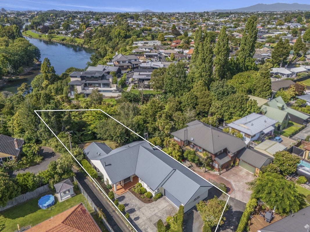 44 Braid Road, St Andrews, Hamilton - Carousel 20