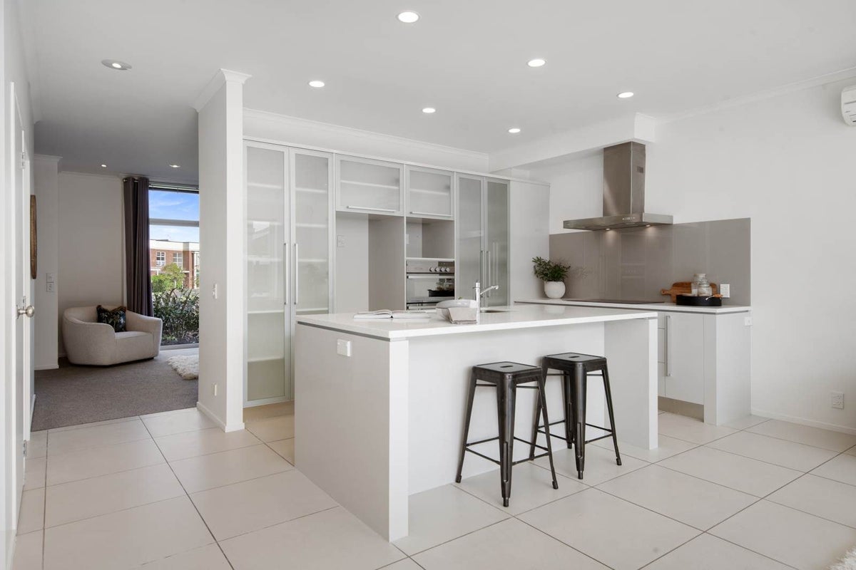 6 Baber Drive, Stonefields, Auckland - Carousel 2