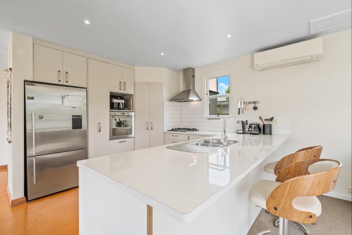 180 Brooklands Road, Vogeltown, New Plymouth - Carousel 2