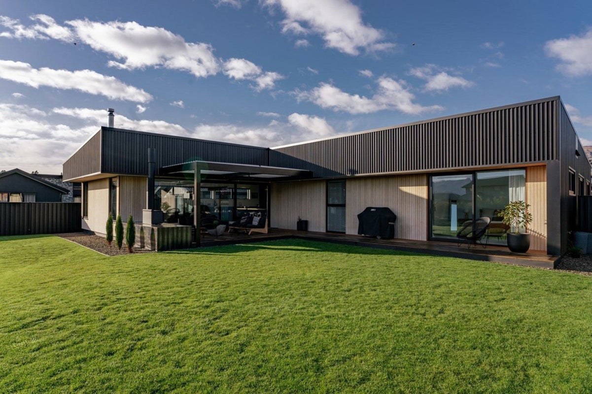 11 Sapphire Spring Rise, Wanaka - Carousel 2