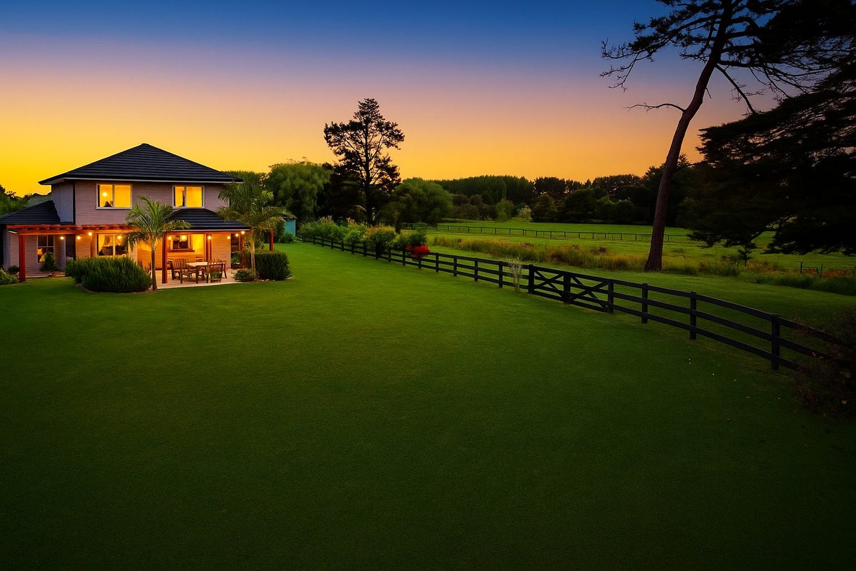 13 Glory Way, Buckland, Pukekohe - Carousel 1
