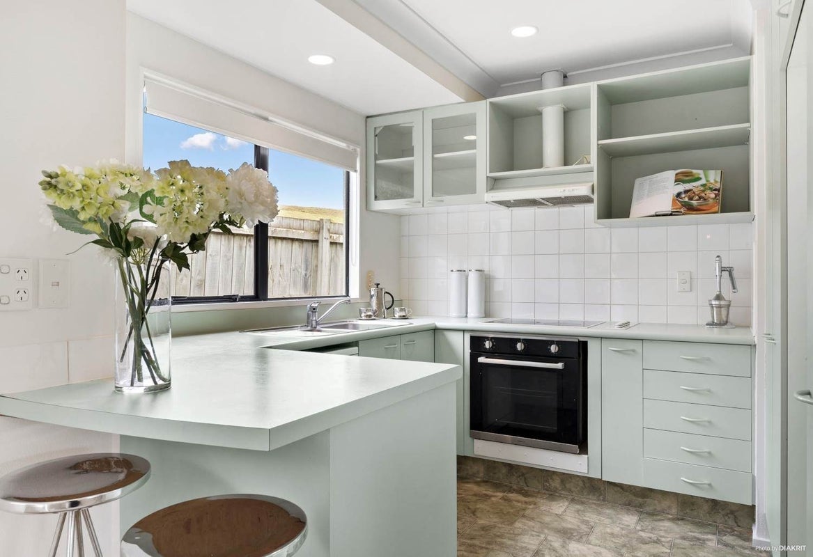 33 Cranbrook Place, Glendowie, Auckland - Carousel 2